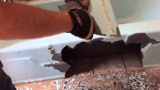 How 1 person can remove a 400 pound cast iron bathtub.