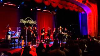 Martina McBride What Becomes Of The Broken Hearted @ Hard Rock Cafe NYC