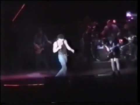 Miniatura de YouTube - Who Made Who (Live - 1991)