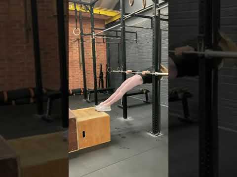 BMU Drill - hips to bar and bar turnover.