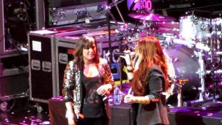 Kelly Clarkson & Demi Lovato: "Have Yourself a Merry Little Christmas" Jingle Ball MSG NYC 12/9/11