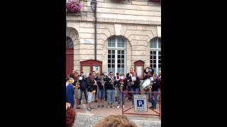 preview picture of video 'Banda de Combronde (63) - Fête du charolais, Saulieu (21)'