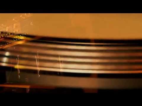 REGGAE ITALIANO // Nattyvacca - cruda verita' (official video) 2014