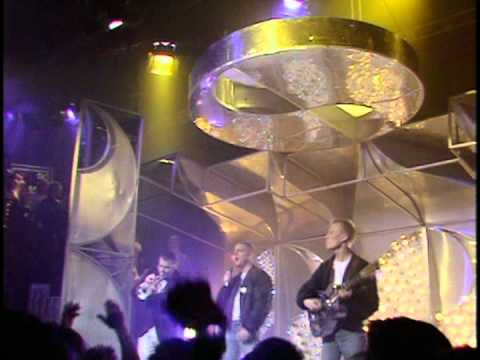 Video thumbnail for Sometimes (Live) [Top of the Pops - 1986/11/20]