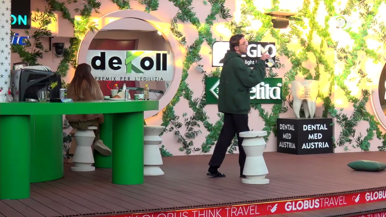 “Foli defiçentja…”/ Vserlo debaton me Loredanën: Vendos syze dielli mos të të shohin lotët…