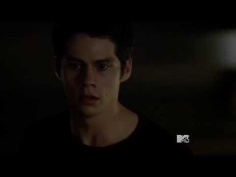 Teen Wolf - Stiles arrives at the station and sees that Lydia is hurt