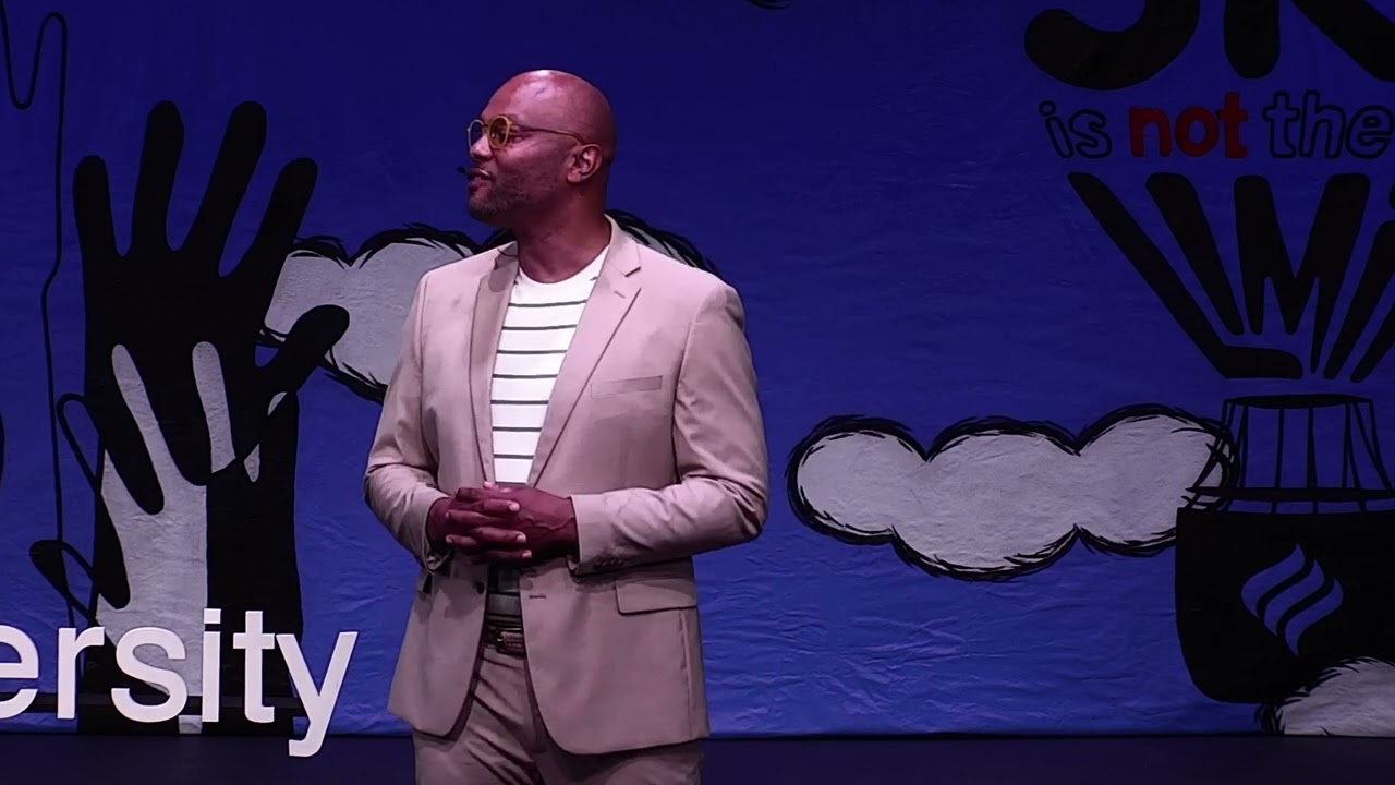 Earl Fields on stage