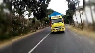 Download lagu Stut truk cabe aktor ganteng Sumatra melintas di area ngimbang Lamongan  menggila  stut truk mania mp3