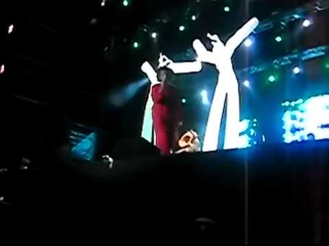 Caparezza & Diego - Medley DJ Michael Besozzi Live - Rock In Roma 16/07/2011