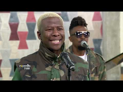 Phambili |  Driemanskap ft  Bravo Le Roux