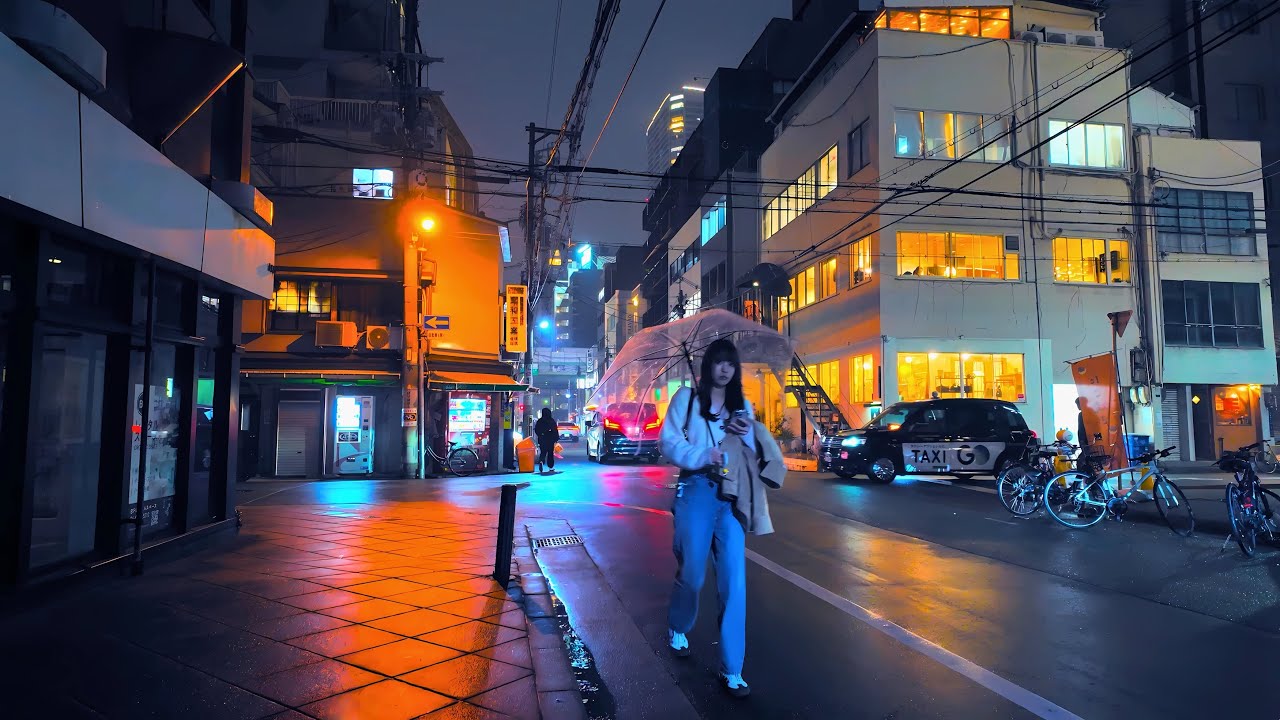 Heavy Rain Walk in Japanese City Streets – 4K Rainy Night Walk