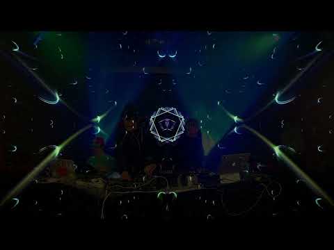 UNIVERSITEK 4th Birthday : Crystal Distortion & Freddyfrogs