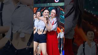 Download lagu Wang Wangwang & XiaoBa Sing 'Pray to Buddha' With Tang Yi! 🎤 mp3 Download lagu Wang Wangwang & XiaoBa Sing 'Pray to Buddha' With Tang Yi! 🎤 mp3