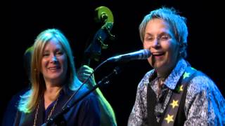 Mary Gauthier - Wheel Inside The Wheel (eTown webisode #894)