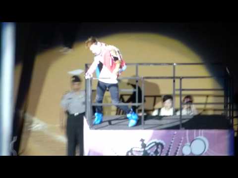 120922 [Fancam] SMTown JKT - Key, Amber, Kris Like A G6
