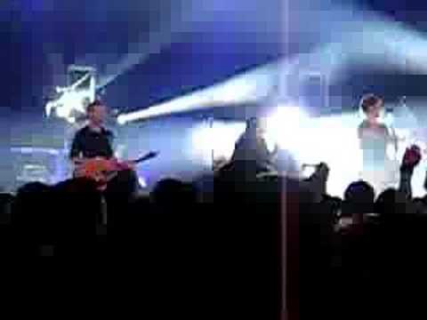 Hillsong United - 'Tell The World' (live) - 11.20.07 in San Jose - Jubilee Church