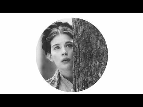 6 - Magnus Fiennes - Svidanye-The Summerhouse