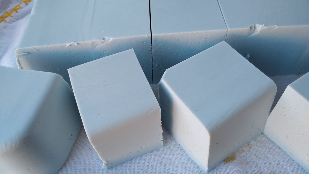 Sabão caseiro de pedaço