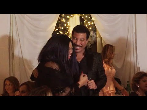 Nicole Slack Jones serenades Lionel Richie - Live in Rome, Italy