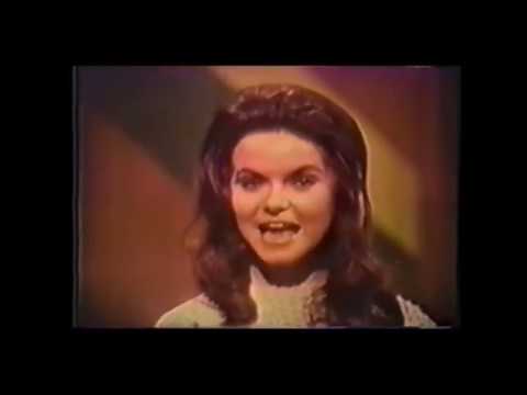 JEANNIE C. RILEY sings HARPER VALLEY PTA on Grammy special