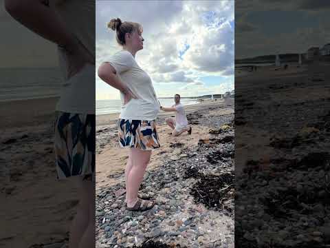 Rate our maternity shoot 💯 We are Gemma and Campbell, two (soon to be three) Scots who live in our