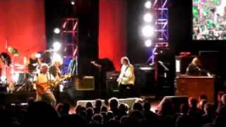 07 The moon upstairs Mott the hoople complete 1st reunion gig 1st oct 2009 Hammersmith Apollo.mpg