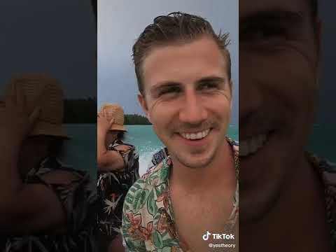 10 FUNNY #travel Hashtags That will have you rolling on the floor