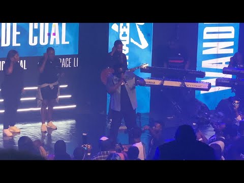 Wande Coal Mesmerizes Us with back2back Classics at TraceLive! [Full Show]