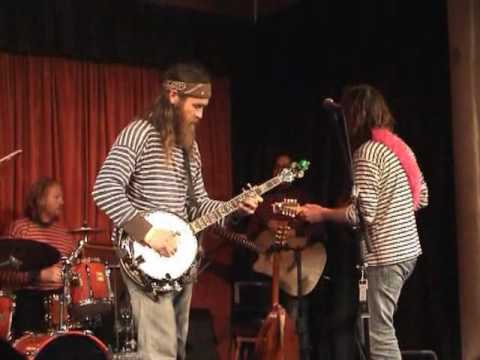 Dave Hum with The Huckleberries - Chicken Chaser