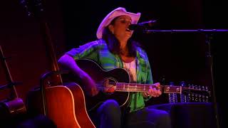 Terri Clark &quot;Three Mississippi&quot; Live in Hopewell, VA, 9/22/17
