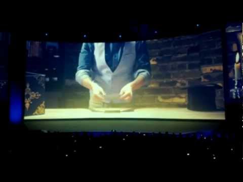 Samsung introduces the Galaxy Note II