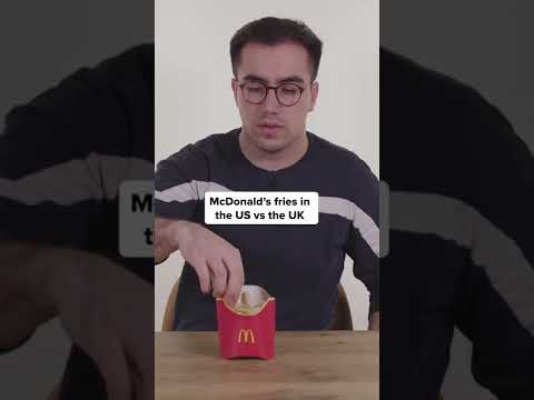 麥當勞的薯條在美國與英國的對比#短褲#麥當勞#快餐#foodinsider (McDonald's fries in the US vs the UK #shorts #mcdonalds #fastfood #foodinsider)
