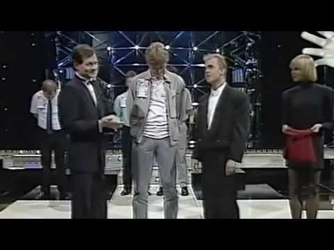 Saturn Magic -The Spectrumalist (Gimmicks and Online Instructions) by Wayne Dobson - Trick