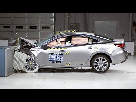 2014 Mazda 6 moderate overlap IIHS crash test