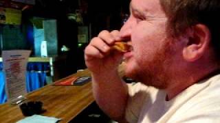 preview picture of video 'Eating Onion Rings at Fast Eddies'
