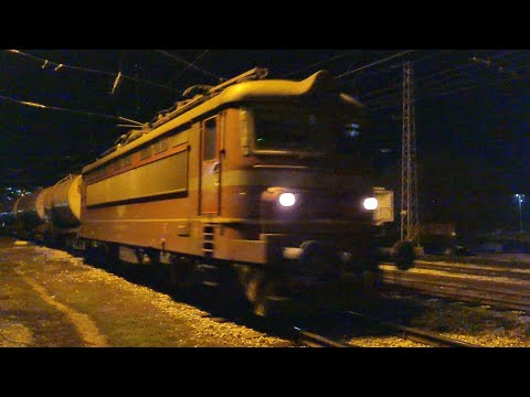 BDZ Cargo с локомотиви 44 194 и 44 103