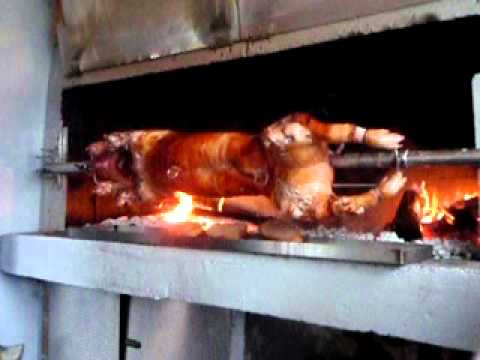 Bozicni odojak Vinko i Mile