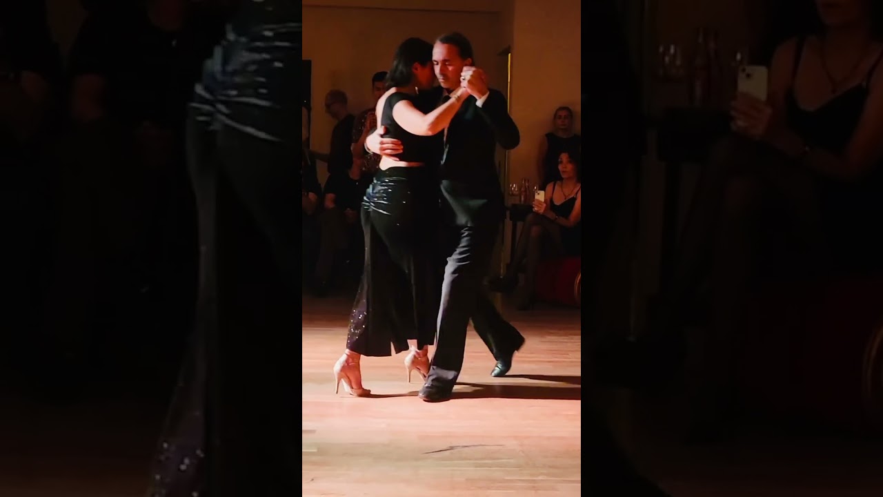 Tango . Di Sarli-Duran. Gustavo Rosas.Demo con Cornelia Roy en Tangoloft.NOVIEMBRE 2025.BERLIN.GERM