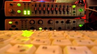 Video thumbnail for Behringer Mini FBQ800 by Pál Teleki