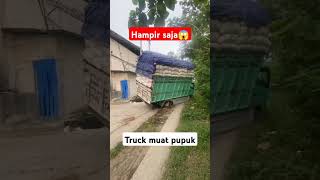 Download lagu detik menegangkan truck muat pupuk ayam 😱 #fyp #truck mp3 Download lagu detik menegangkan truck muat pupuk ayam 😱 #fyp #truck mp3