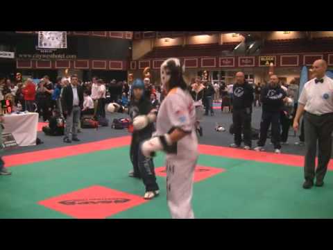 Nicole Pelland v   Irish Open 2012