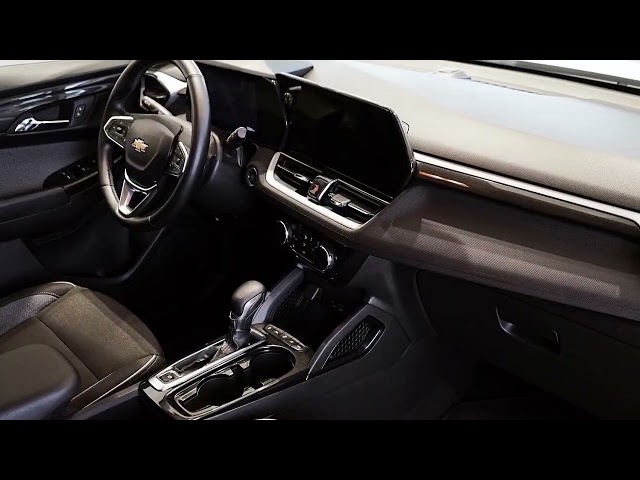 2024 Chevrolet Trailblazer LT 17-inch wheels, Roof-mounted side in Cars & Trucks in Edmonton