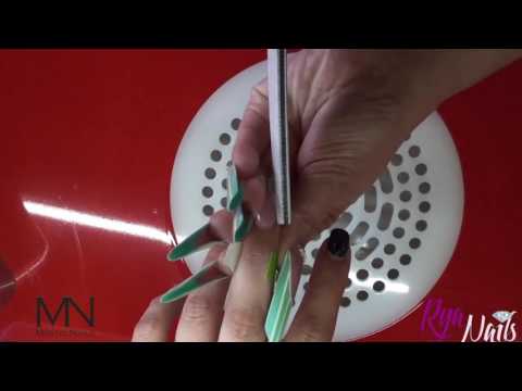 dim cosmoprof Mandorla Russa French Nero Effetto Vetro