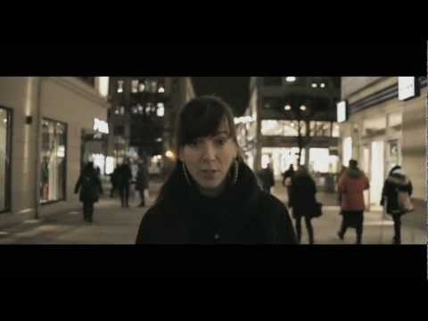 Fröken B - Det blåser kallt