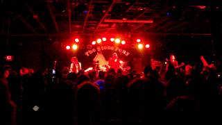 Fountains Of Wayne - Little Red Light - Stone Pony July 23, 2011