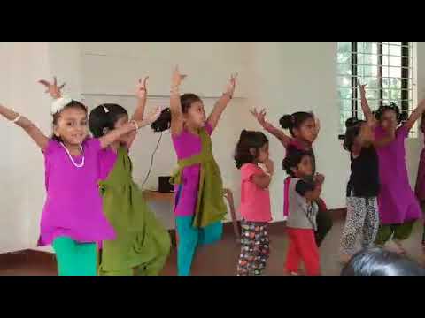 Anvi & Swathy 1st Dance class @ Pongumoodu