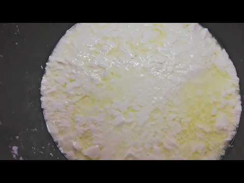 .Domowy twaróg dwa rodzaje twardy i miękki jak śmietankowy.