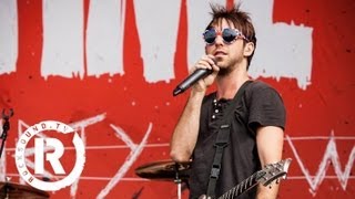 All Time Low - &#39;Damned If I Do Ya (Damned If I Don&#39;t)&#39;  (Acoustic)