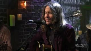 Blackberry Smoke performs "The Good Life" on Ditty TV