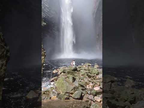 Cachoeira da Fumacinha, Ibicoara, Bahia. #cachoeirasdobrasil #chapadadiamantina #turismo #paisagens